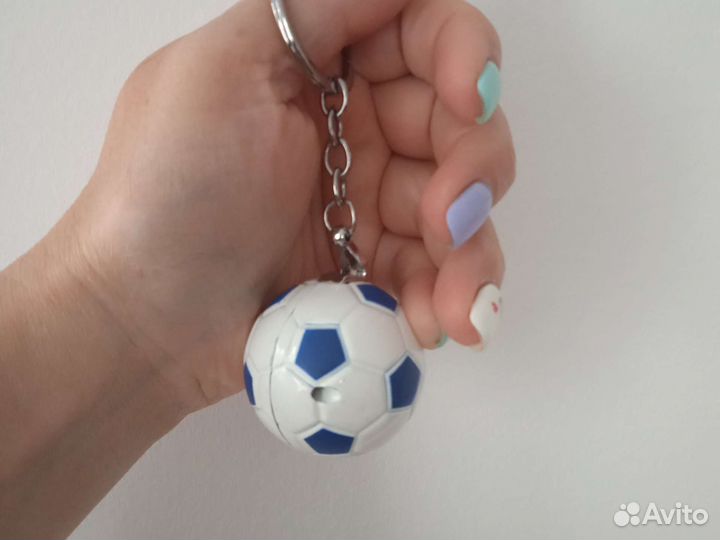 Зажигалка брелок футбольный мяч