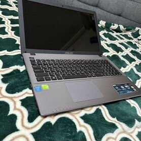 Ноутбук Asus X550L