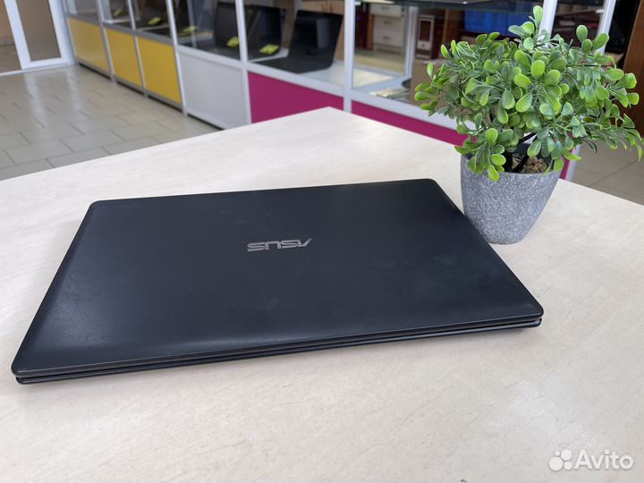 Ноутбук Asus/8GB/GT710/SSD