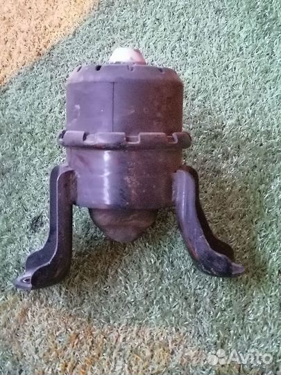 Опора двигателя (подушка двс) передняя правая G33E