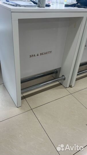 Стойка для администратора