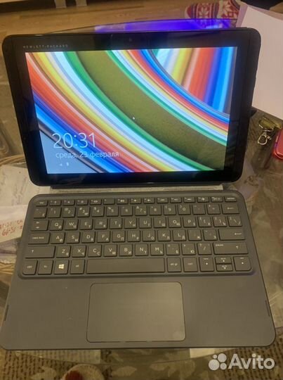 HP Pavilion x2 Detachable PC10