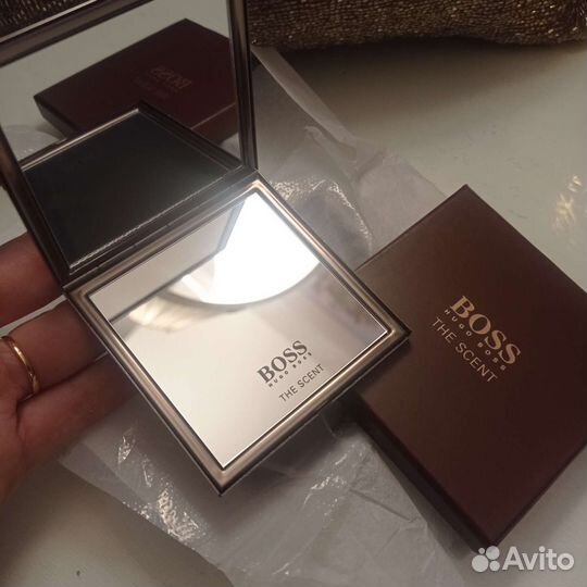 Hugo Boss зеркальце для сумочки оригинал