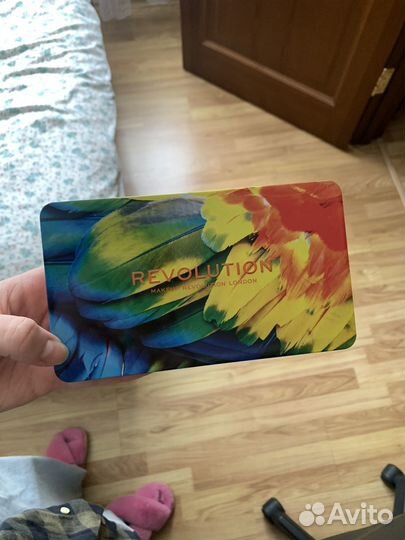 Палитра теней Revolution