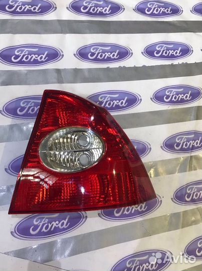 Фонарь задний правый Форд фокус 2 седан