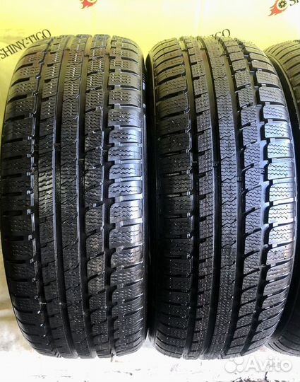 Kumho WinterCraft KW27 205/50 R17 93V