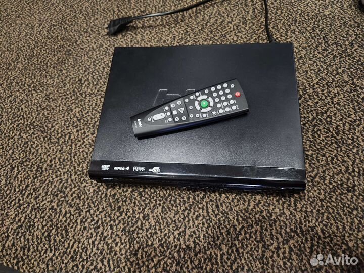 DVD плеер караоке BBK bvp176 si