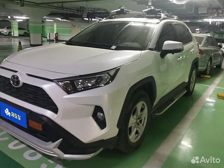 Toyota RAV4 2.0 CVT, 2021, 45 000 км