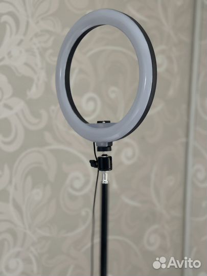 Кольцевая лампа