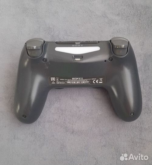 Геймпад dualshock 4