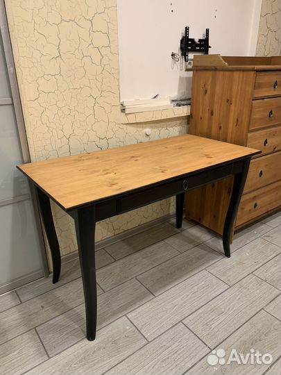 Стол IKEA