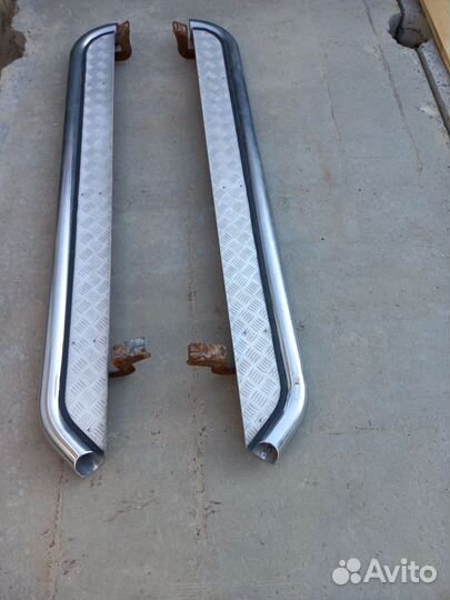 Подножки на toyota land cruiser 200