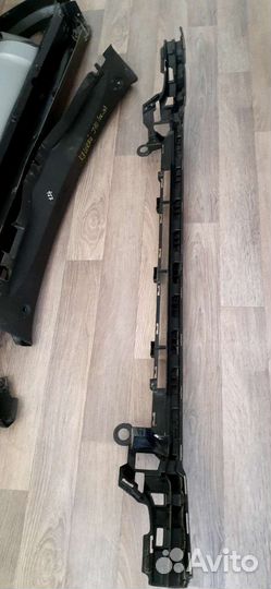 Кронштейн переднего бампера Mercedes E-class 213