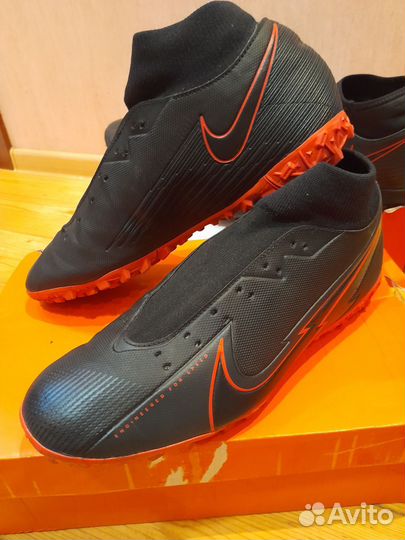 Бутсы Nike