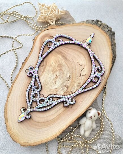 Корона на кичку для художественной гимнастики