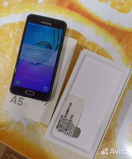 Телефон Samsung