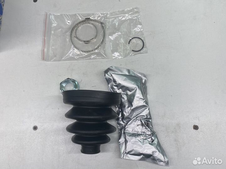 Пыльник шруса комплект 1300564SX