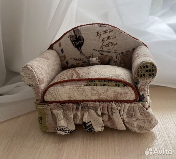 Мебель для кукол (диван и плита)