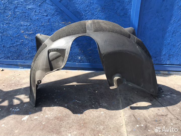 Подкрылок задний левый Bmw E60