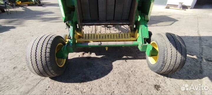 Пресс-подборщик John Deere 580, 1995
