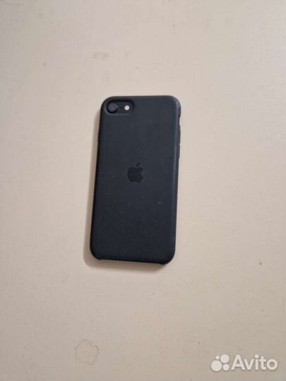Телефон iPhone se 64