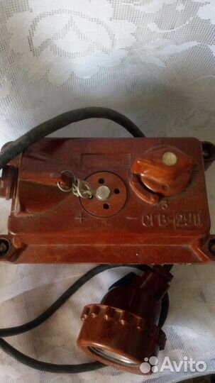 Аккумуляторный фонарь