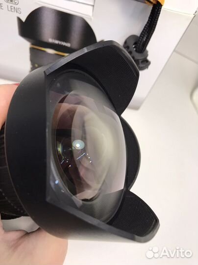 Объектив Samyang 14mm EF