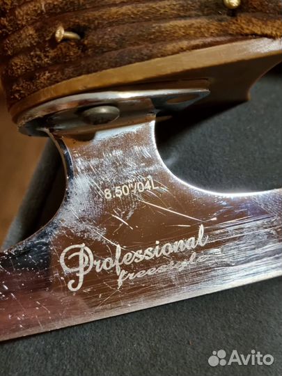 Коньки фигурные Risport