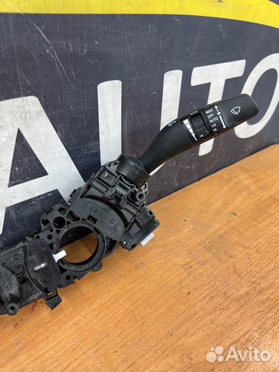 Блок подрулевых переключателей Kia Quoris 1 G8BE