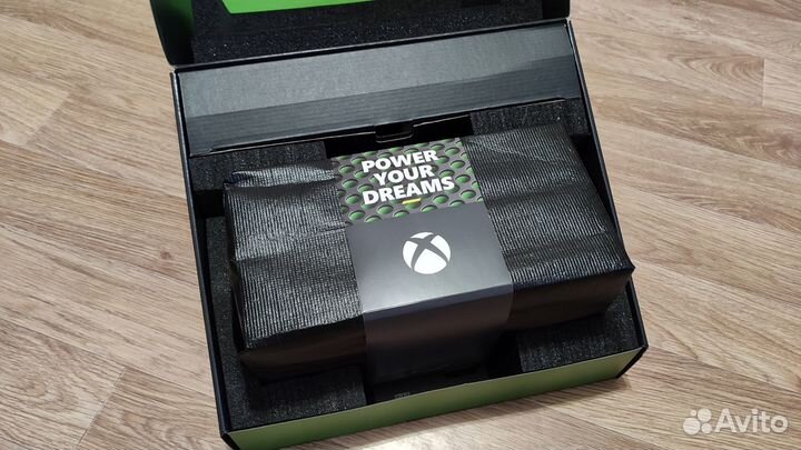 Игровая консоль Xbox Series X (как новая, рст)