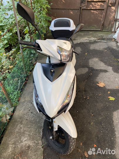 Скутер Vento corsa rs