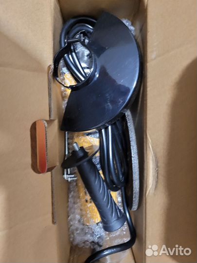 Ушм EZ-HY04, 900 Вт, 125 мм