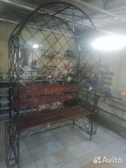 Арка скамейка