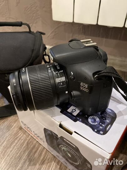 Зеркальный фотоаппарат canon 550d