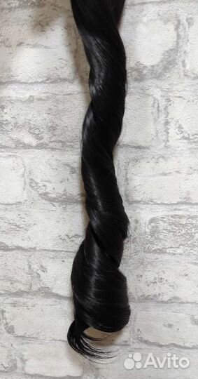 Волнистые волосы на заколках