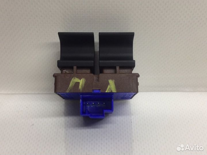 Блок кнопок передний Volkswagen Passat Cc 2.0 2012