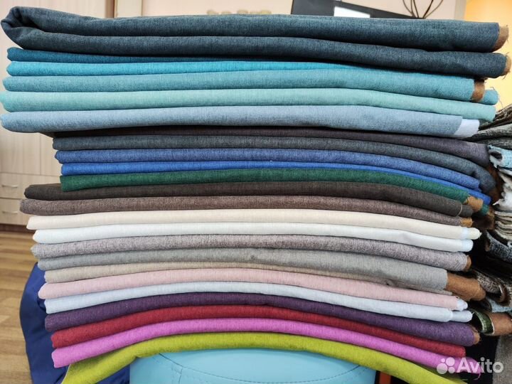 Куски тканей мебельных