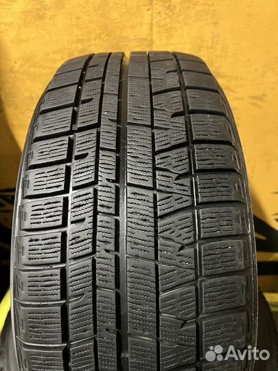 Yokohama Ice Guard IG50+ 215/50 R17