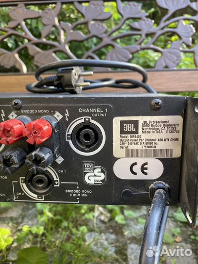 Усилитель мощности JBL MPA400