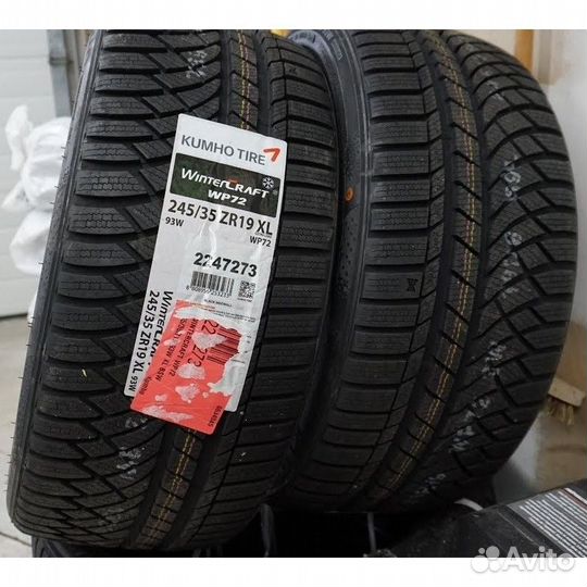 Kumho WinterCraft WP72 275/40 R18