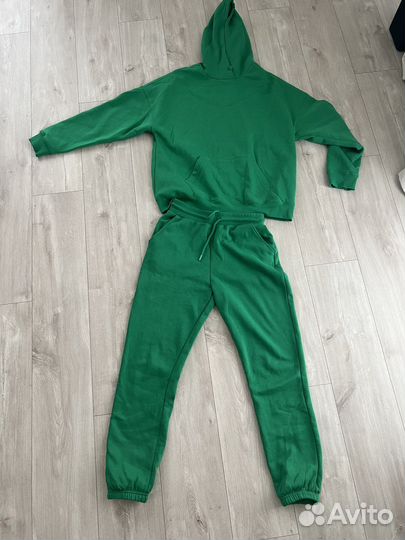 Костюм женский зеленый на флисе