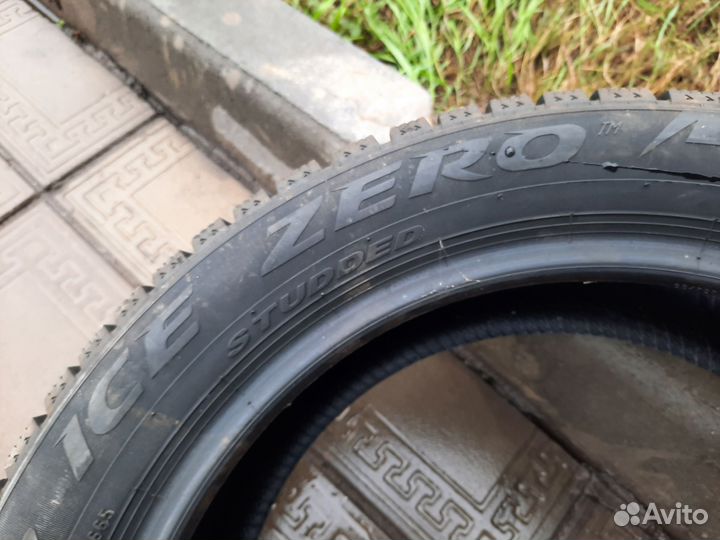 Pirelli Formula Ice 215/50 R17 91T