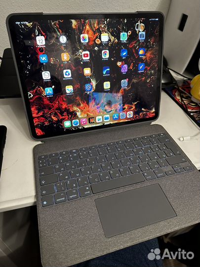 Logitech combo touch для iPad pro 12.9