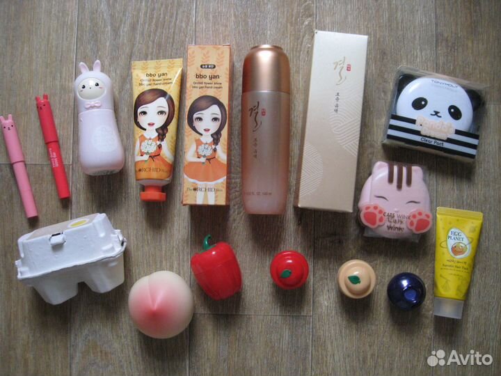 Пустые флаконы от духов и косметики