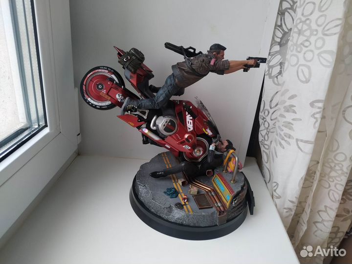Фигурка из коллекционки Cyberpunk 2077