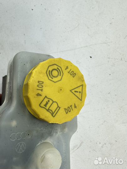 Volkswagen Polo 5 2019 гтц Главный тормозной