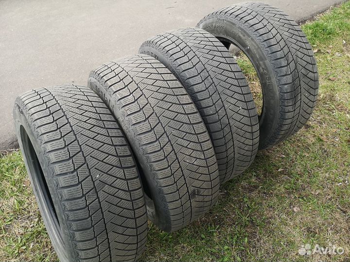 Continental ContiVikingContact 6 235/60 R18