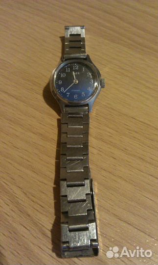 Часы женские наручные механические 