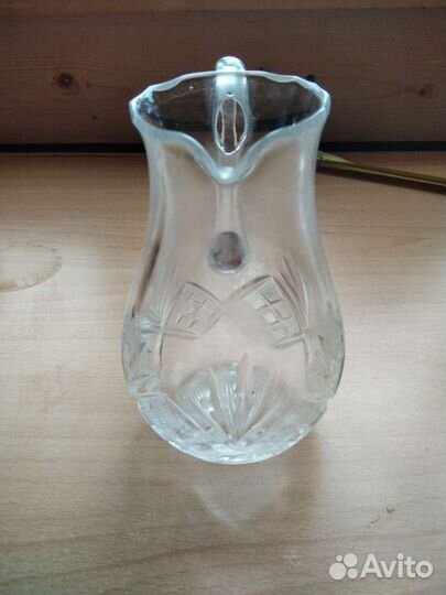 Хрустальный кувшин