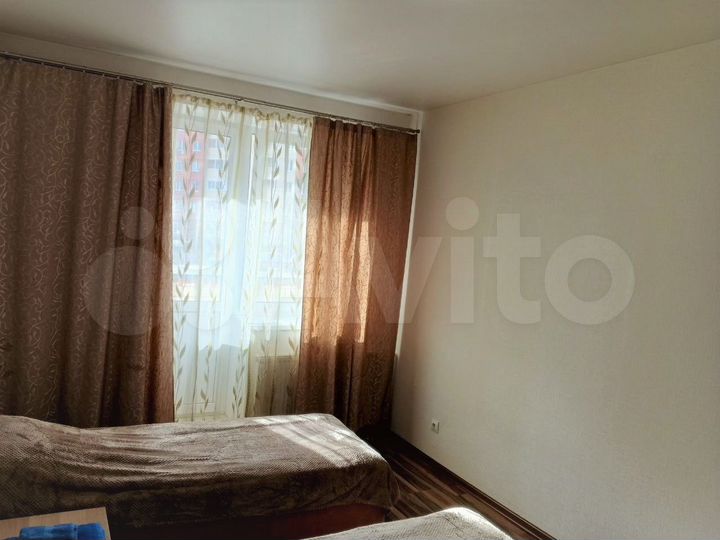 1-к. квартира, 42 м², 1/17 эт.